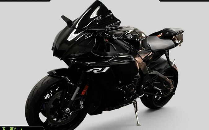 2023 Yamaha YZF-R1