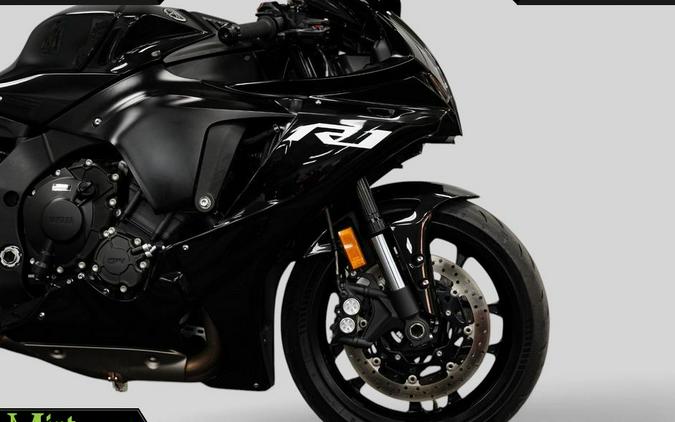 2023 Yamaha YZF-R1