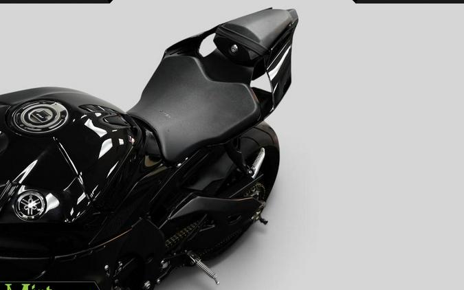 2023 Yamaha YZF-R1
