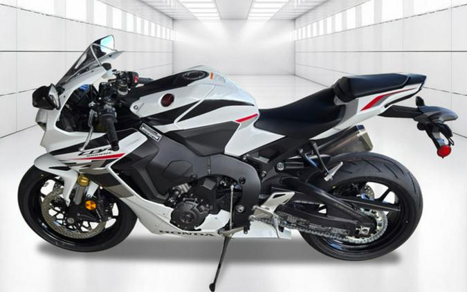 2026 Honda CBR1000RR Base