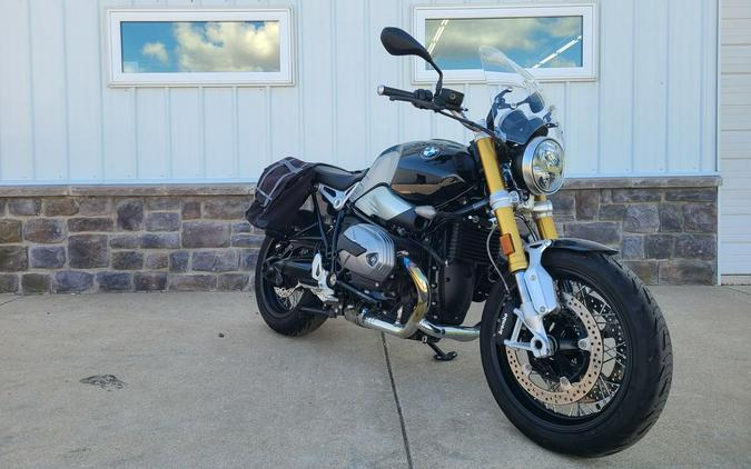 2021 BMW R nineT Black Storm Metallic