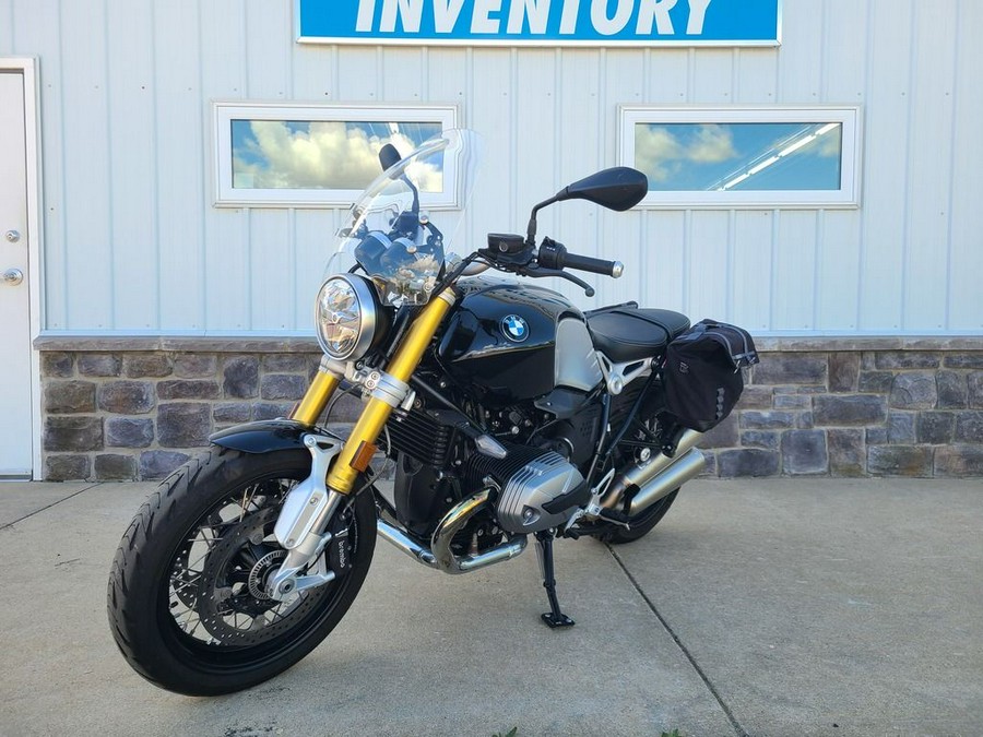 2021 BMW R nineT Black Storm Metallic