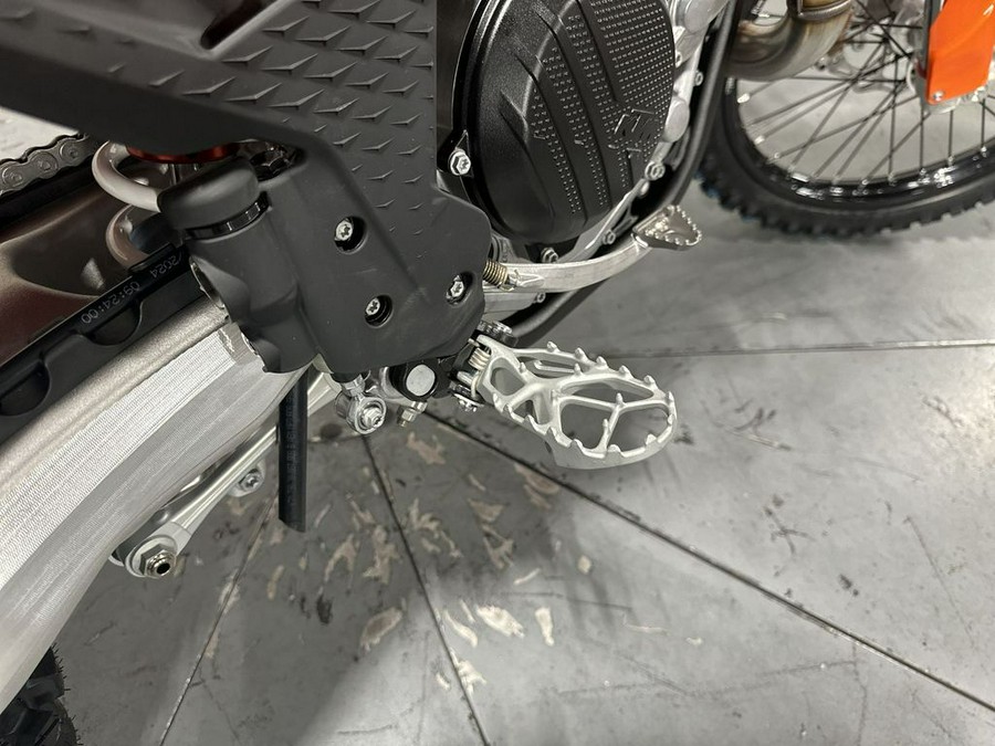 2025 KTM SX 450 F