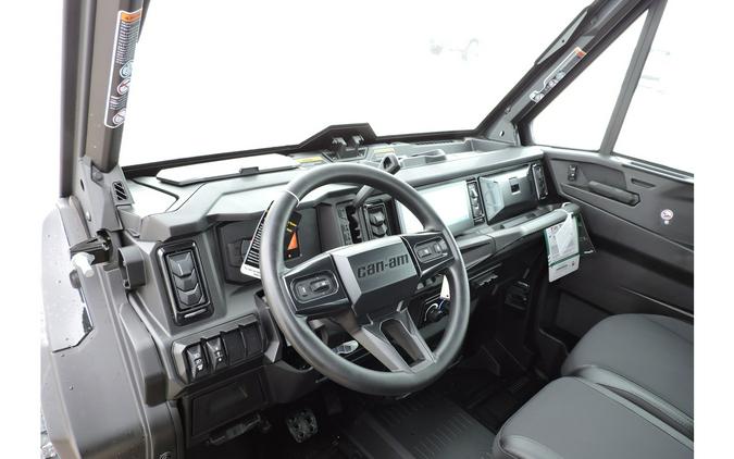 2026 Can-Am Defender MAX XT CAB HD11