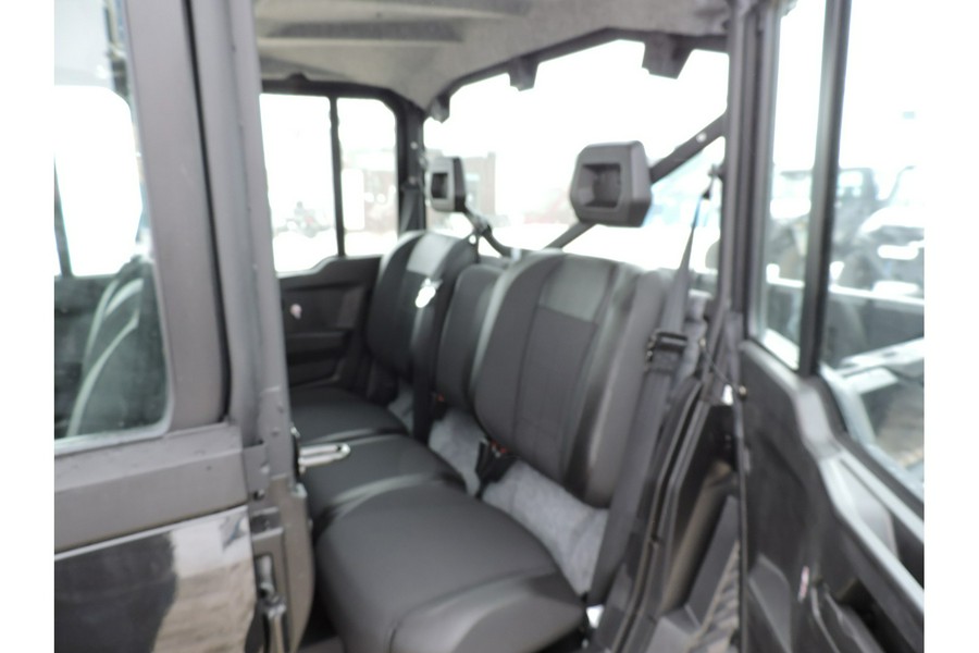 2026 Can-Am Defender MAX XT CAB HD11