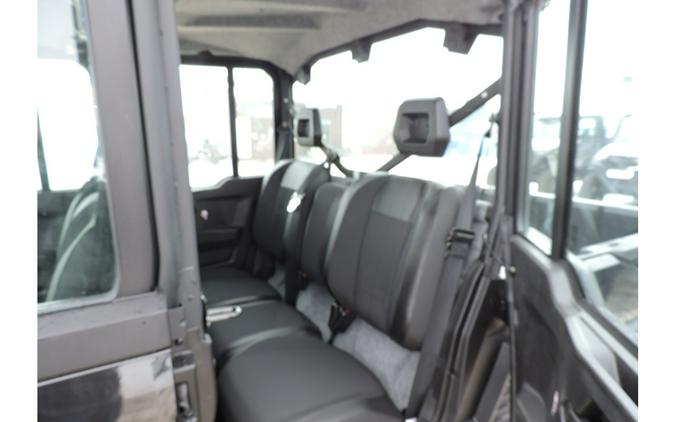 2026 Can-Am Defender MAX XT CAB HD11