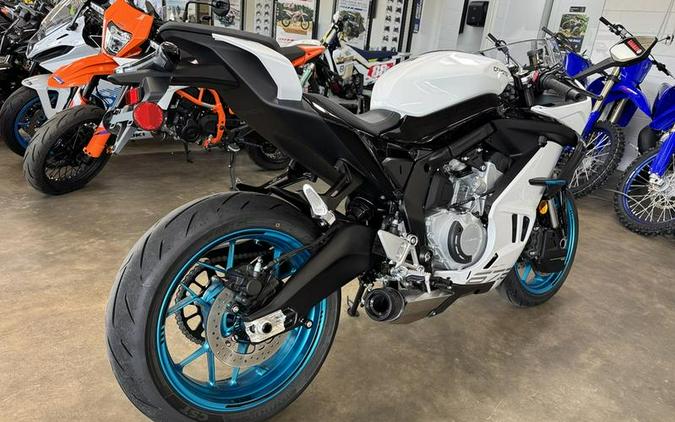 2026 CFMOTO 675SS