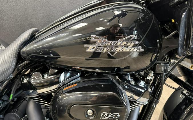 2025 Harley-Davidson® Road Glide® 3