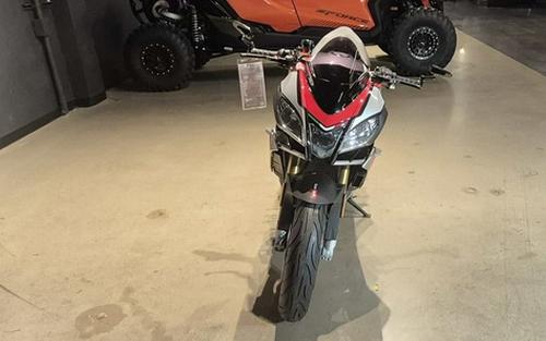 2018 Aprilia Tuono V4