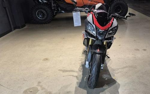 2018 Aprilia Tuono V4