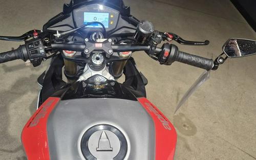 2018 Aprilia Tuono V4