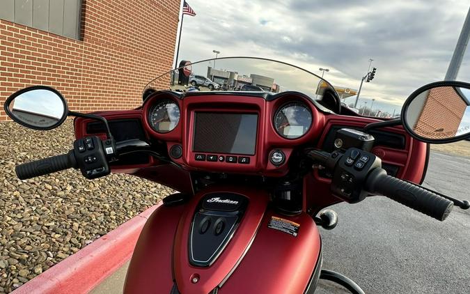 2024 Indian Motorcycle® Chieftain® Dark Horse® w/Powerband Audio Pkg Sunset Red Smoke