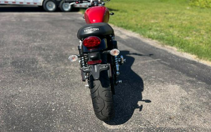 2019 Triumph Street Twin Korosi Red 900