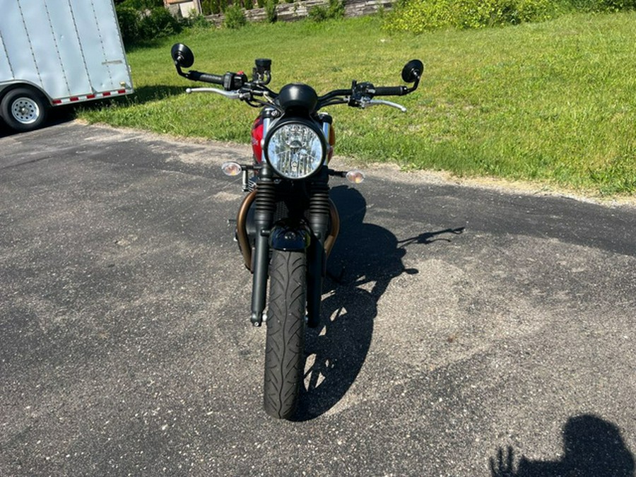 2019 Triumph Street Twin Korosi Red 900