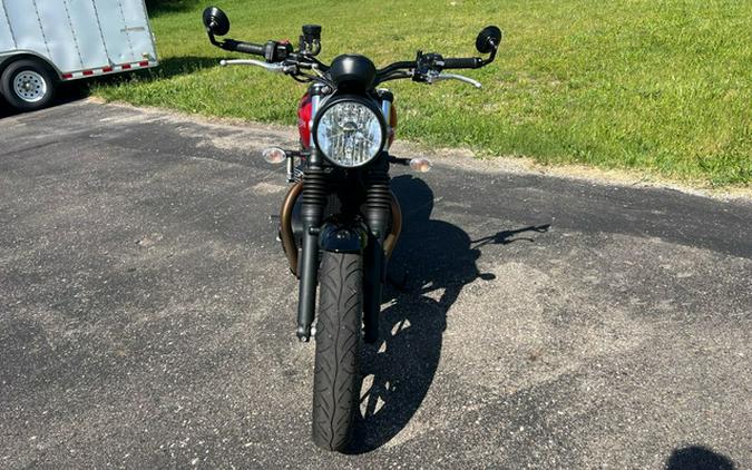 2019 Triumph Street Twin Korosi Red 900