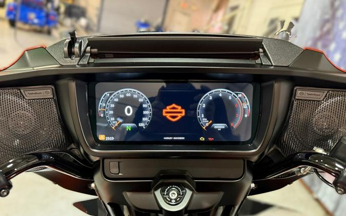 2025 FLHXU Street Glide Ultra