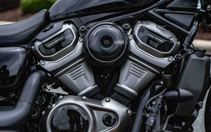 RH975S 2023 Nightster™ Special