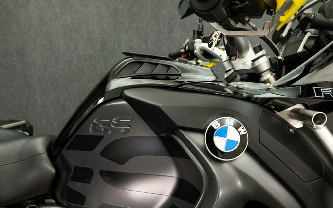 2017 BMW R1200GS ADVENTURE 1200 W/ABS