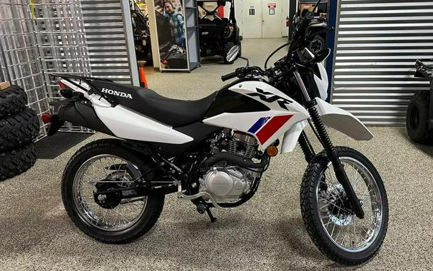 2025 Honda XR150L