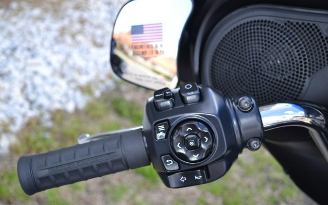 2026 Harley-Davidson® Liberty Edition Street Glide® Midnight Ember - FLHX