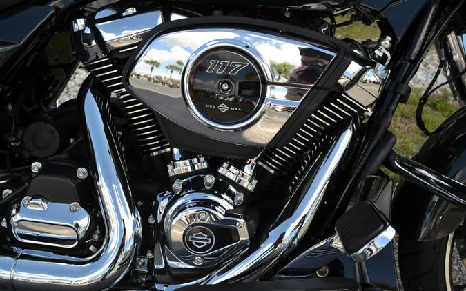 2026 Harley-Davidson® Liberty Edition Street Glide® Midnight Ember - FLHX