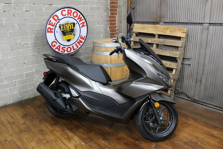 2023 Honda® PCX