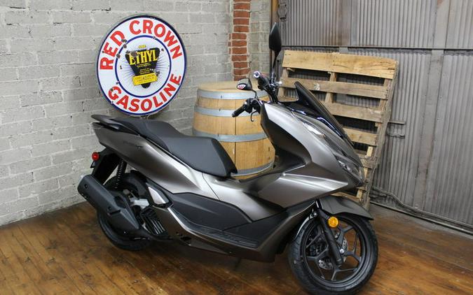 2023 Honda® PCX