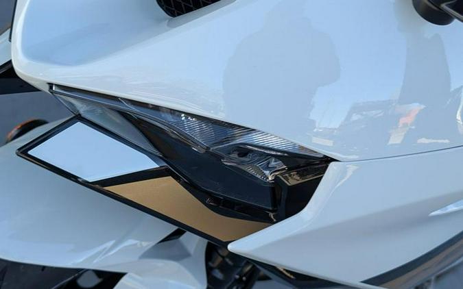 2026 Kawasaki Ninja® ZX™-6R