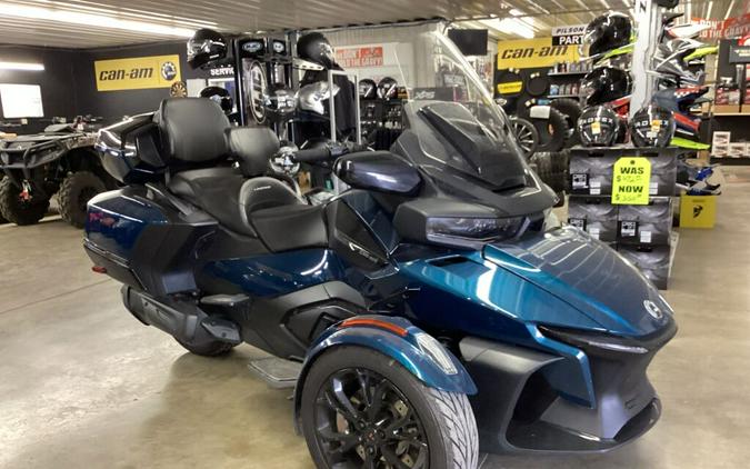 2021 Can-Am™ Spyder RT Limited