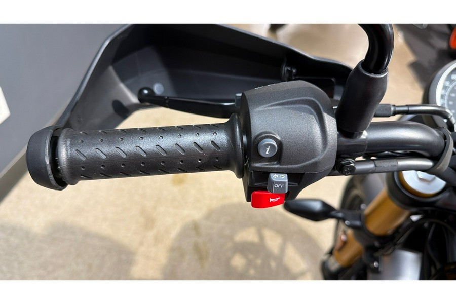 2025 Triumph Scrambler 400 X Base