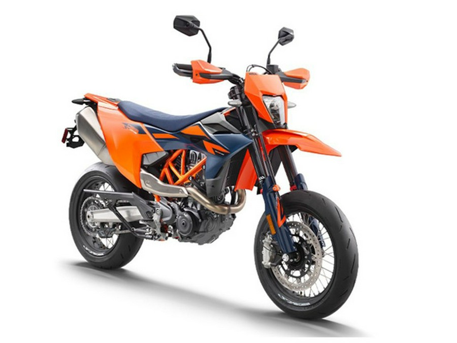2026 KTM SMC 690 R