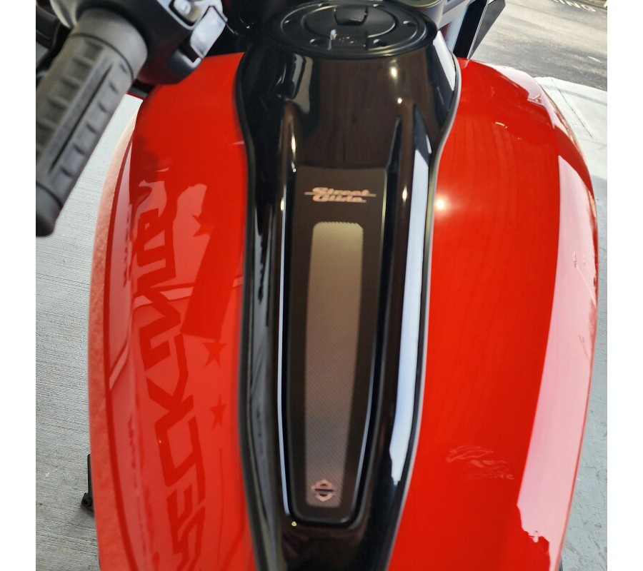 2026 Harley-Davidson® Street Glide® FLHX