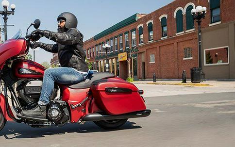 2021 Indian Motorcycle Chieftain® Dark Horse®