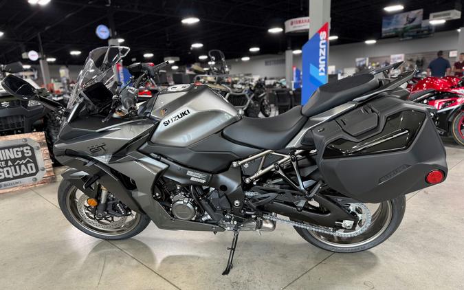 2025 Suzuki GSX-S 1000GT+