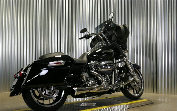 2022 Harley-Davidson Street Glide