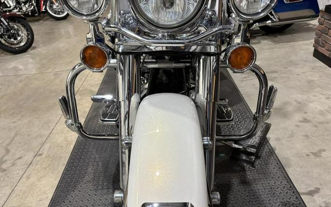 2015 Harley-Davidson® FLHR - Road King®
