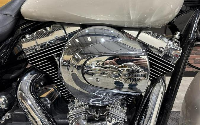 2015 Harley-Davidson® FLHR - Road King®