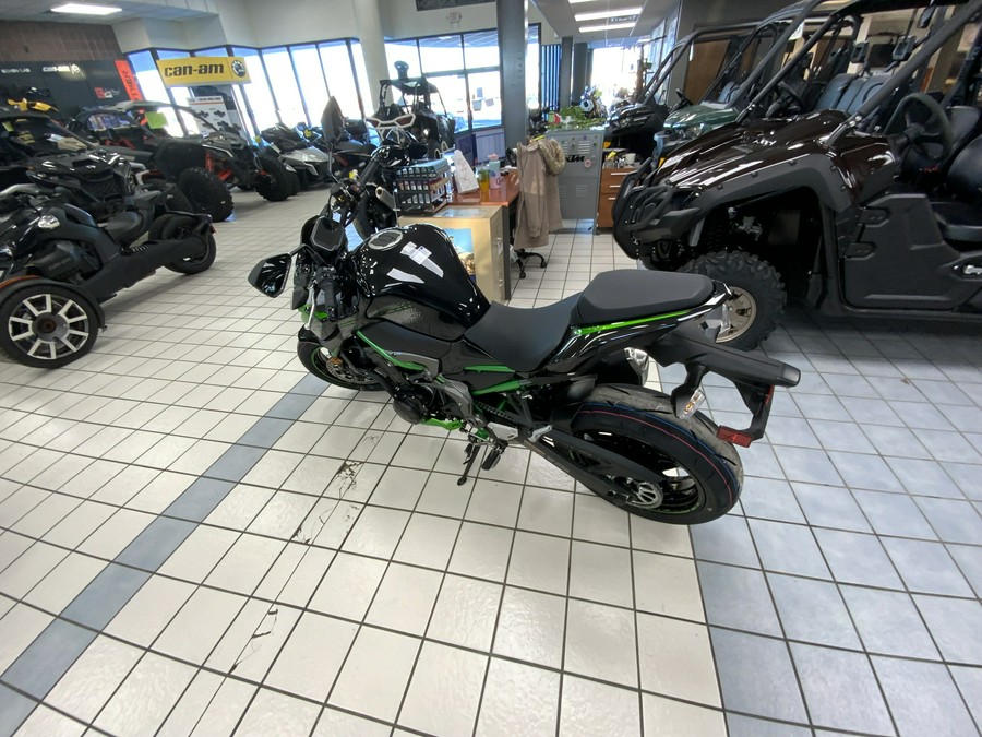 2024 Kawasaki Z900 SE ABS