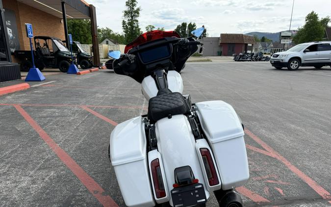 2024 Harley-Davidson® Street Glide® White Onyx Pearl