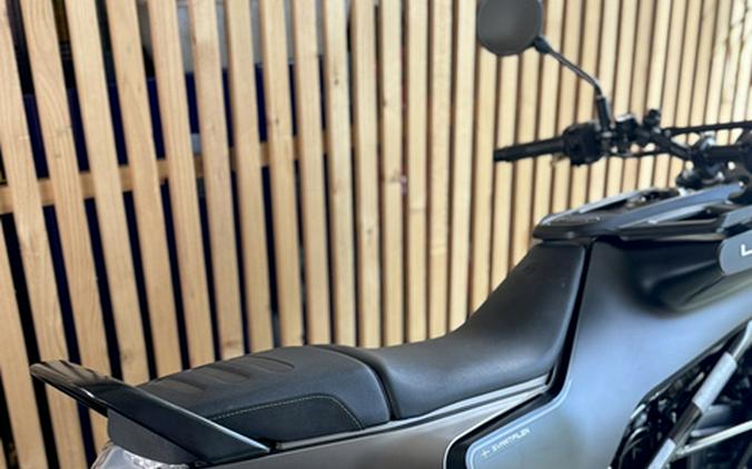 2023 Husqvarna SVARTPILEN 401