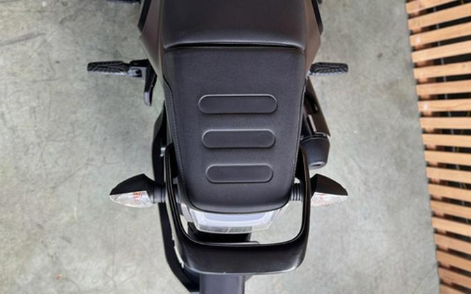 2023 Husqvarna SVARTPILEN 401