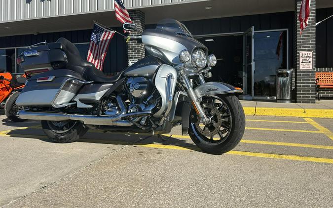 FLHTK 2014 Electra Glide® Ultra Limited