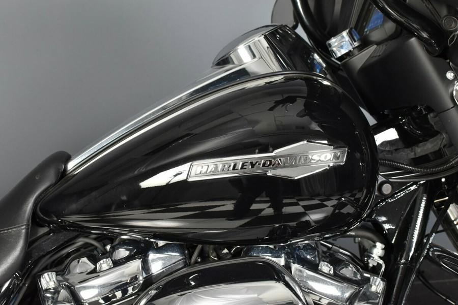 2022 Harley-Davidson Street Glide