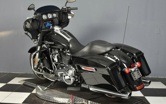 2022 Harley-Davidson Street Glide