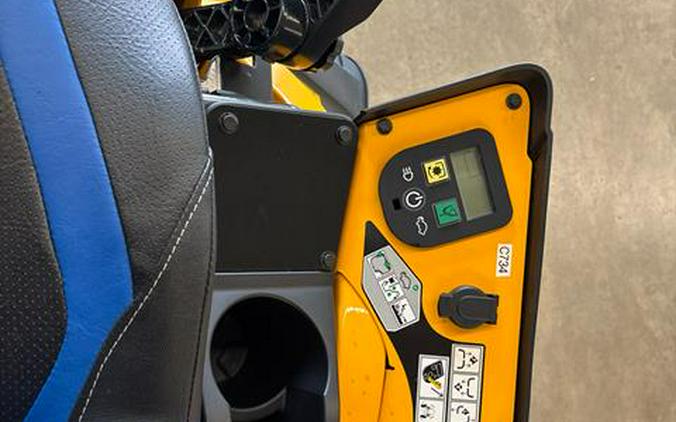 2023 Cub Cadet ZT142 E