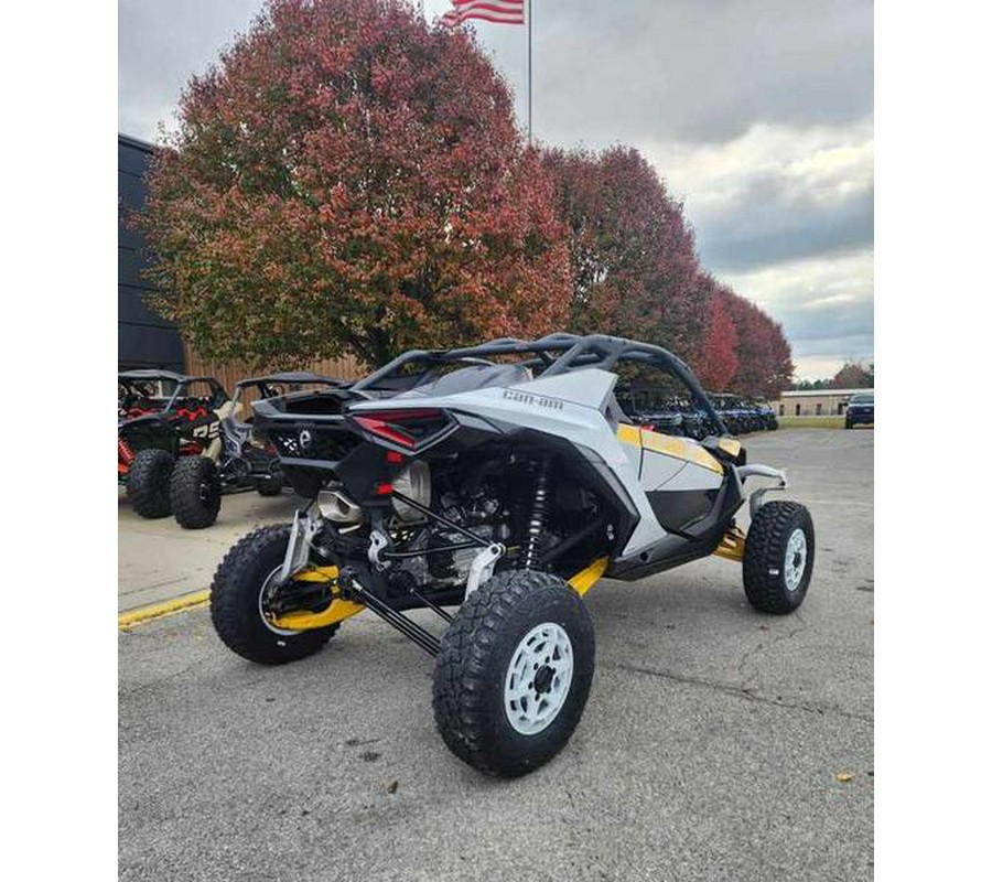 2024 Can-Am® Maverick R 999T DCT