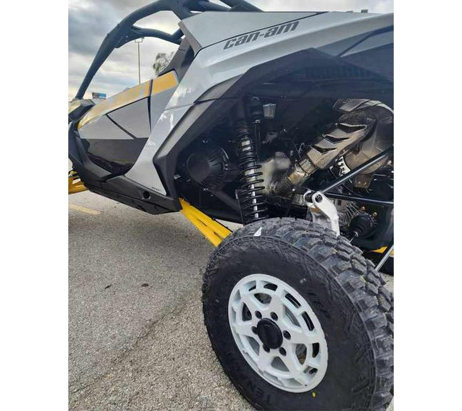 2024 Can-Am® Maverick R 999T DCT