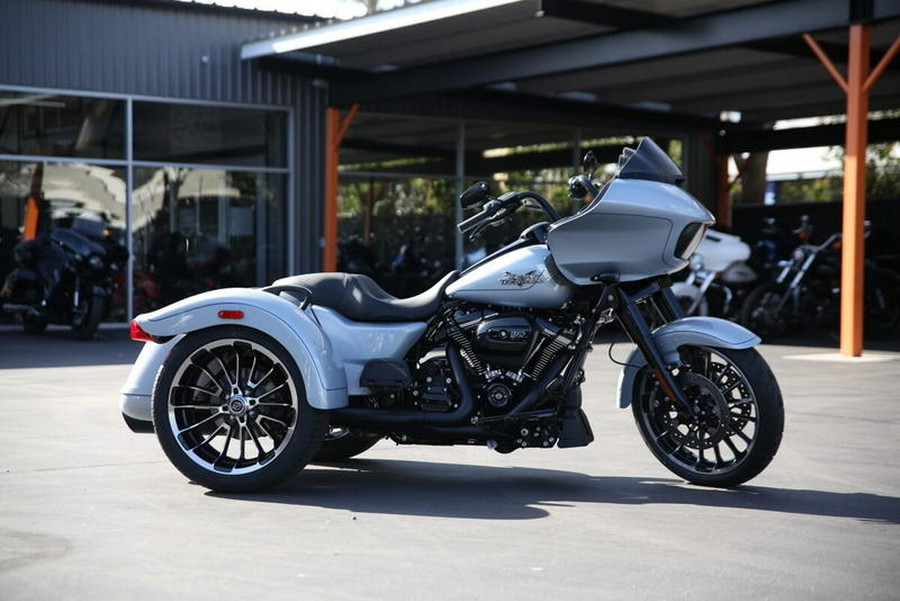 2024 Harley-Davidson® FLTRT - Road Glide® 3