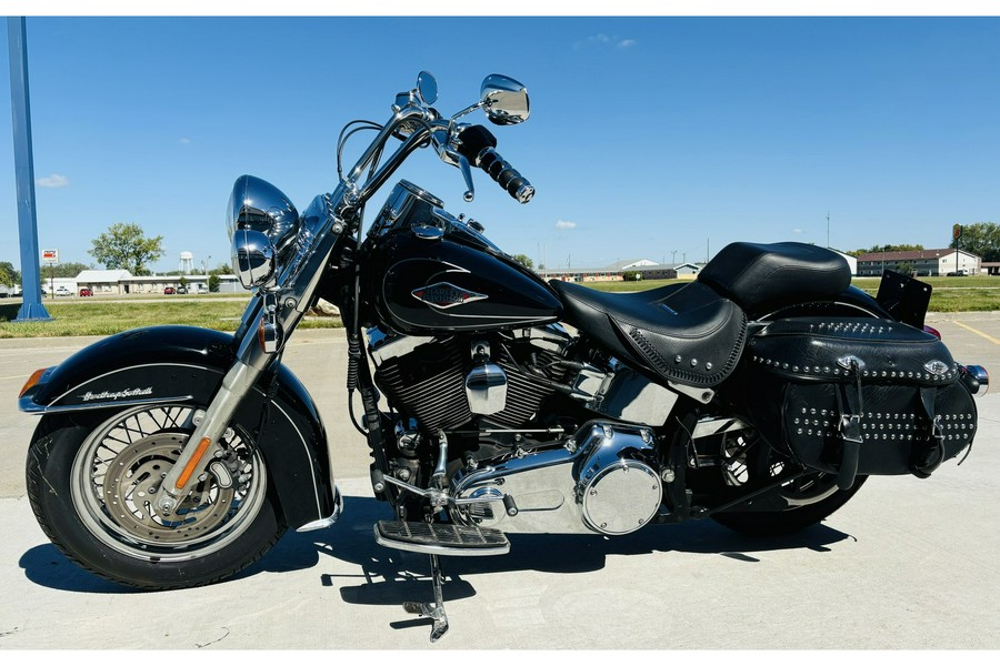 2011 Harley-Davidson® FLSTCI HERITAGE CLASSIC