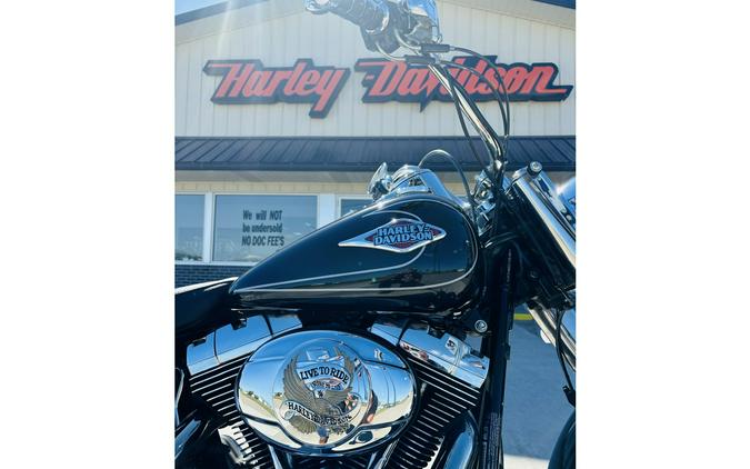 2011 Harley-Davidson® FLSTCI HERITAGE CLASSIC